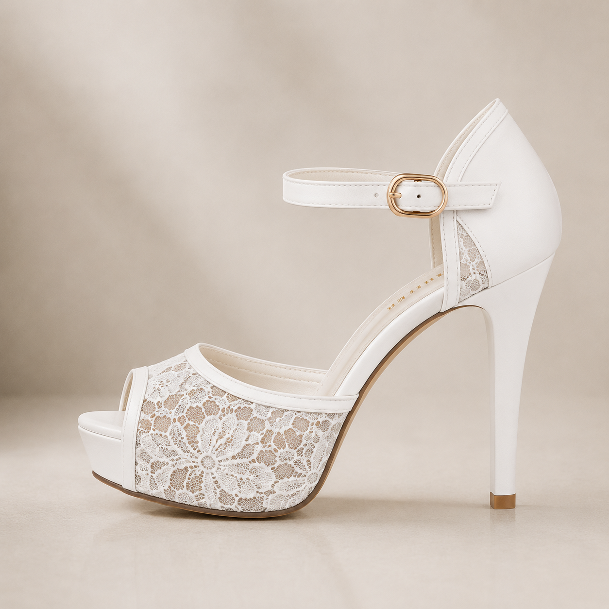 Lorena Varelli | Tacchi Eleganti in Pizzo Raffinato