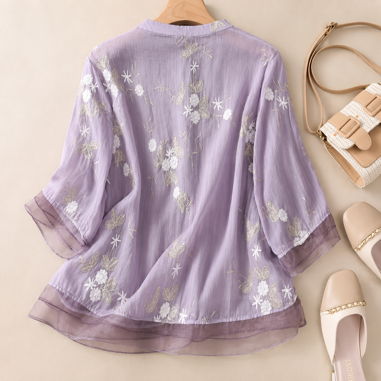 Ilaria | Blusa Chic con Ricami Delicati