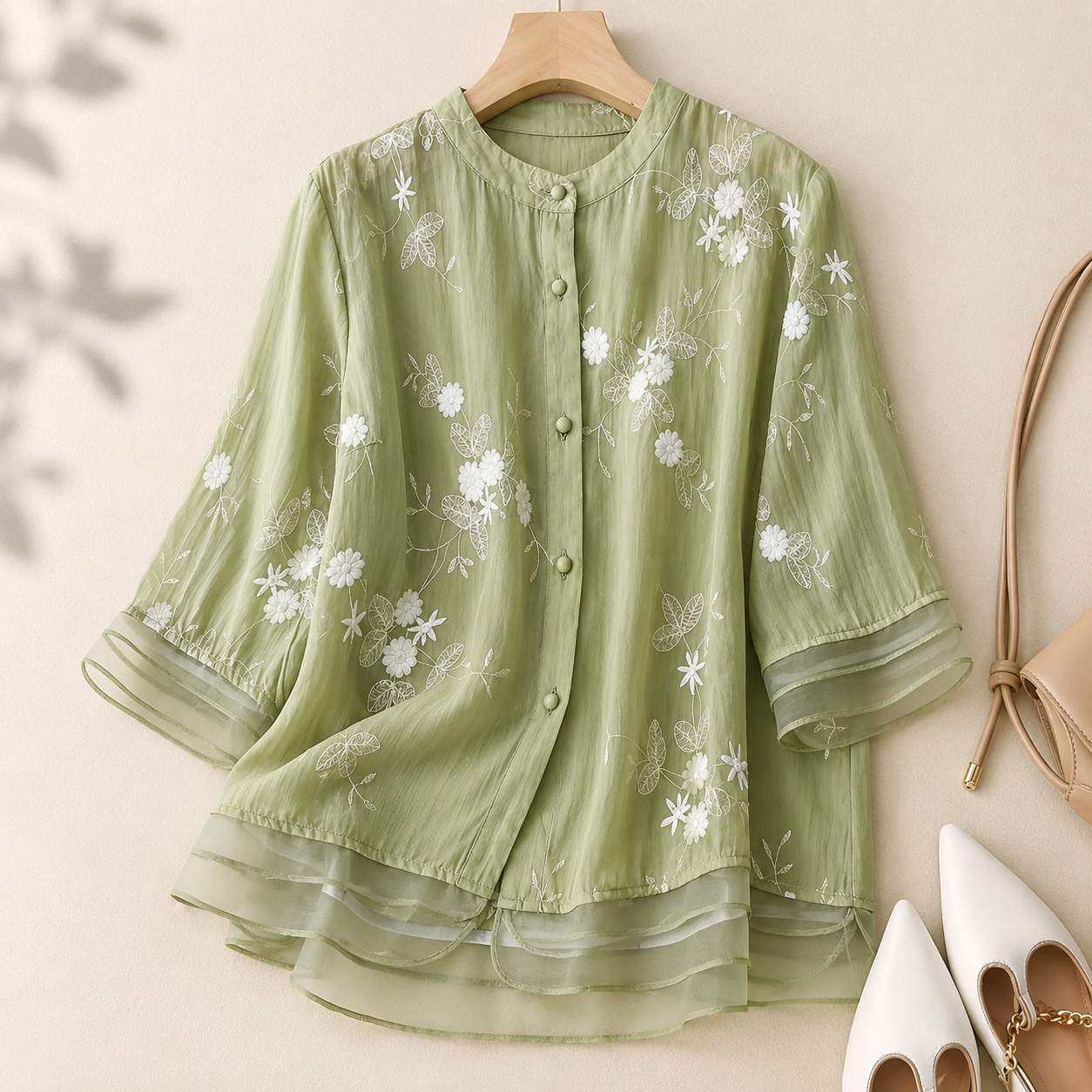Ilaria | Blusa Chic con Ricami Delicati