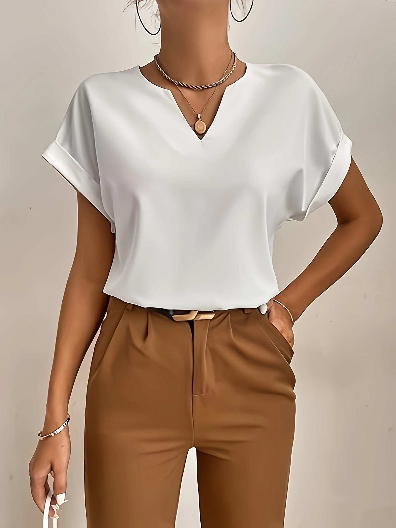 Women's Simple Roll Short-sleeved Casual T-shirt